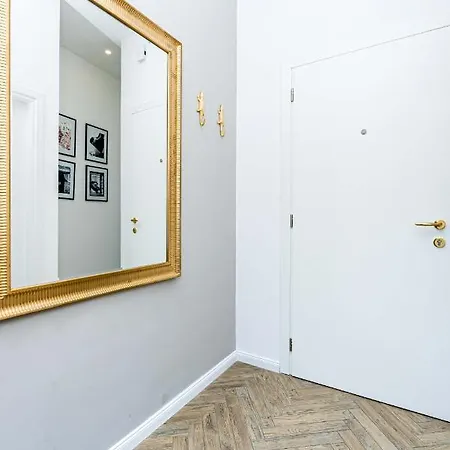 Appartement Beautiful In Center Split