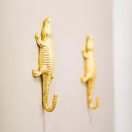 Beautiful In Center *